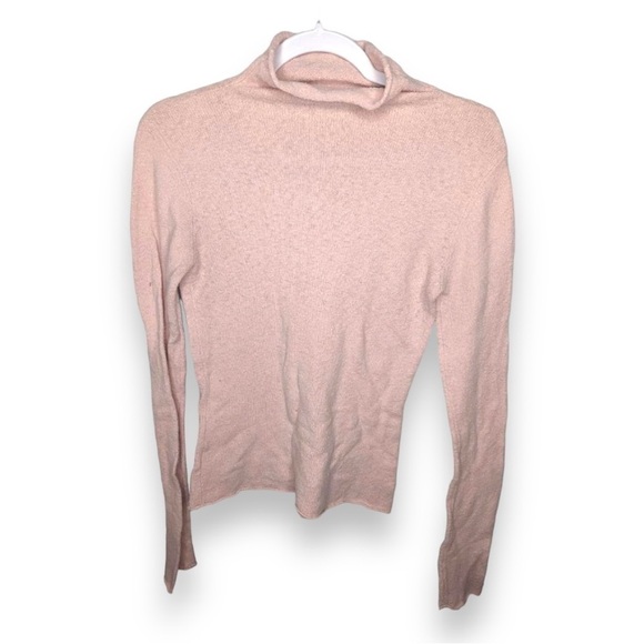 Aritzia Wilfred Pink Turtleneck Sweater Size Medium Lightweight Cotton Blend - Picture 1 of 7